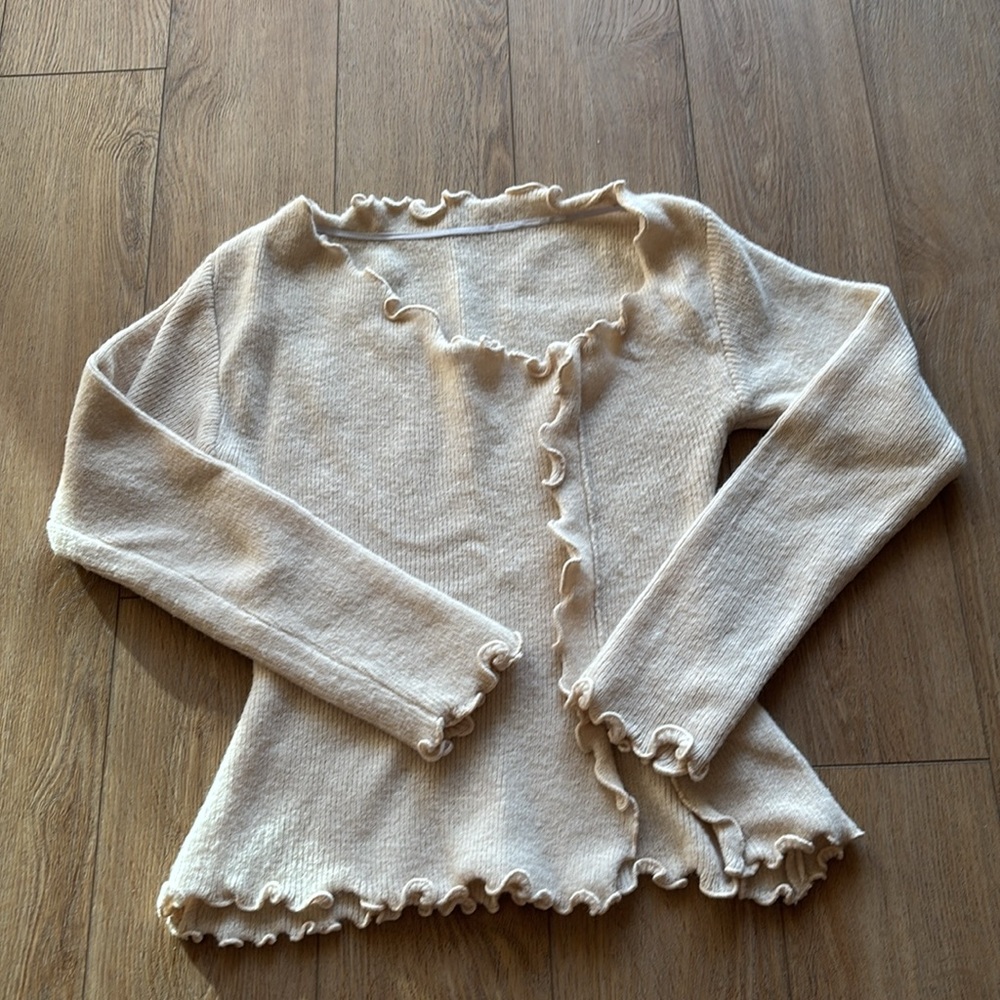 Ruffle-Trim Lightweight Knit Long-Sleeve Top - Cream